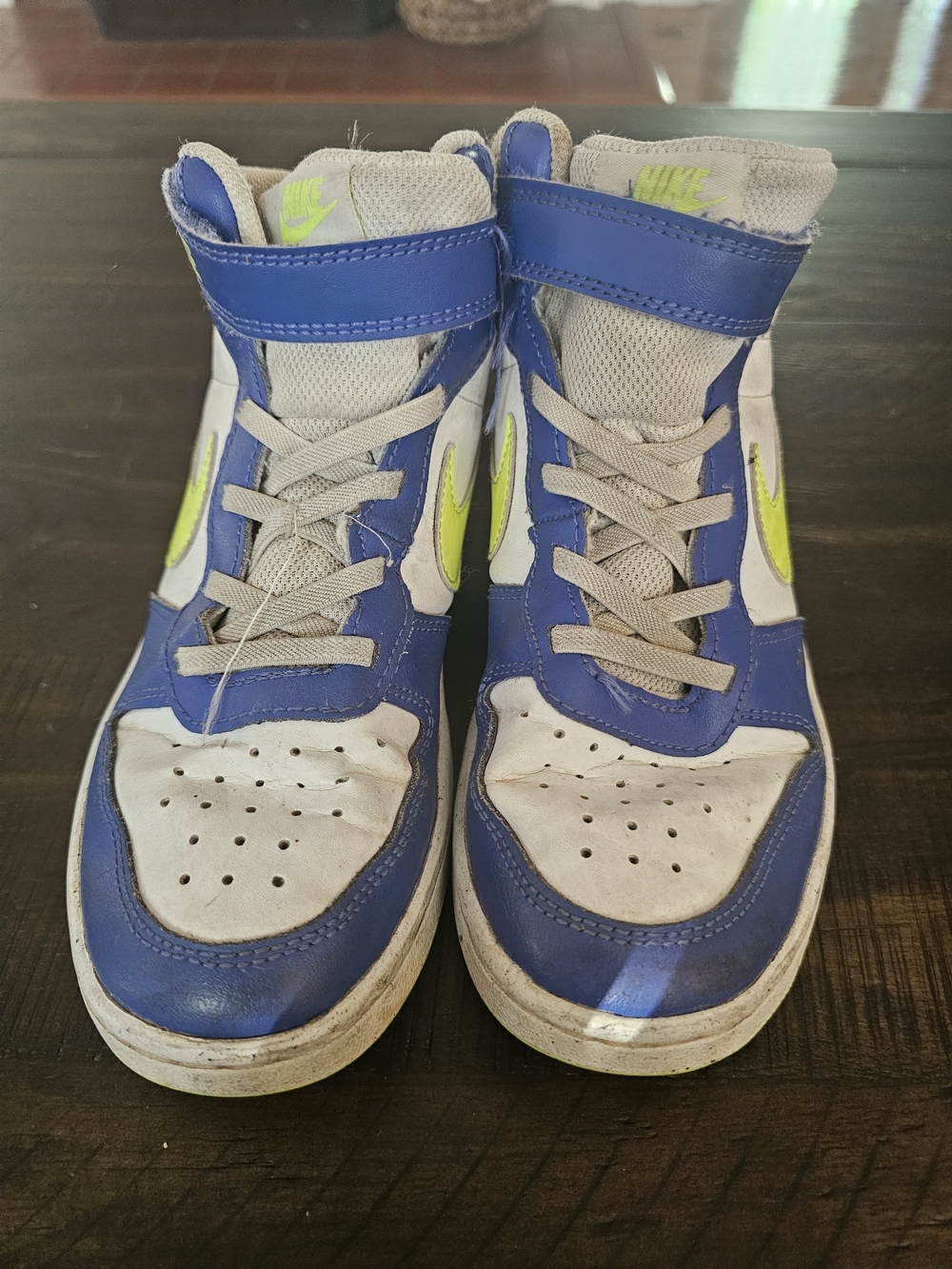 Nike Kids Court Borough Mid 2 Basketball Shoes. Blue and White